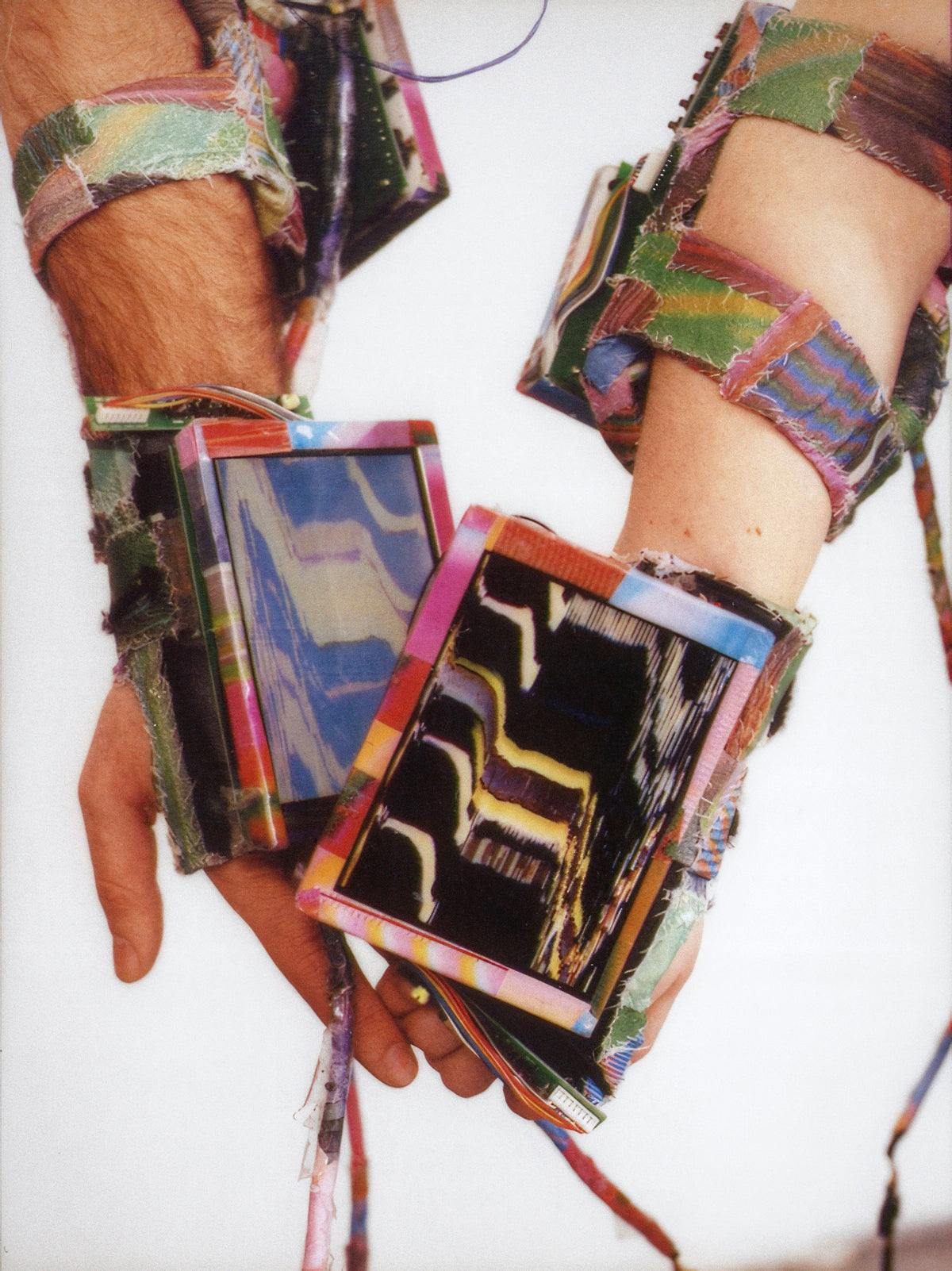VideoWear, Kyle Arm — œuvre d'art numérique de LoVid · Galerie Charlot